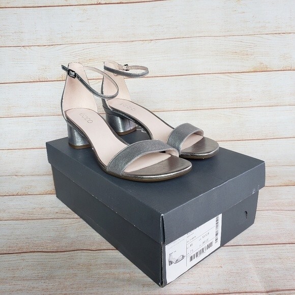 ECCO Elevate 45 Block Ankle Strap Leather Open Toe Sandals in Aluminum Silver - Picture 1 of 14
